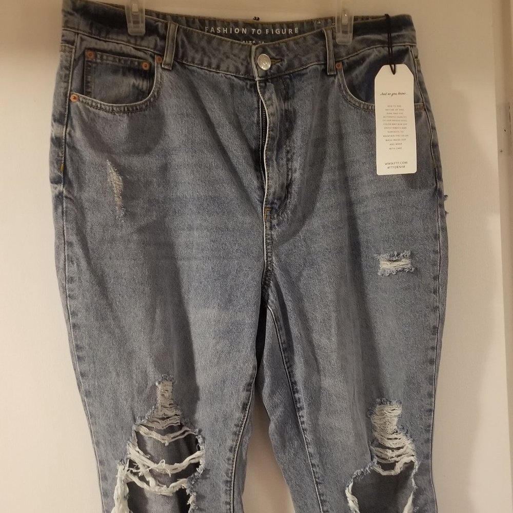 Highwaisted plus mom Jean's.